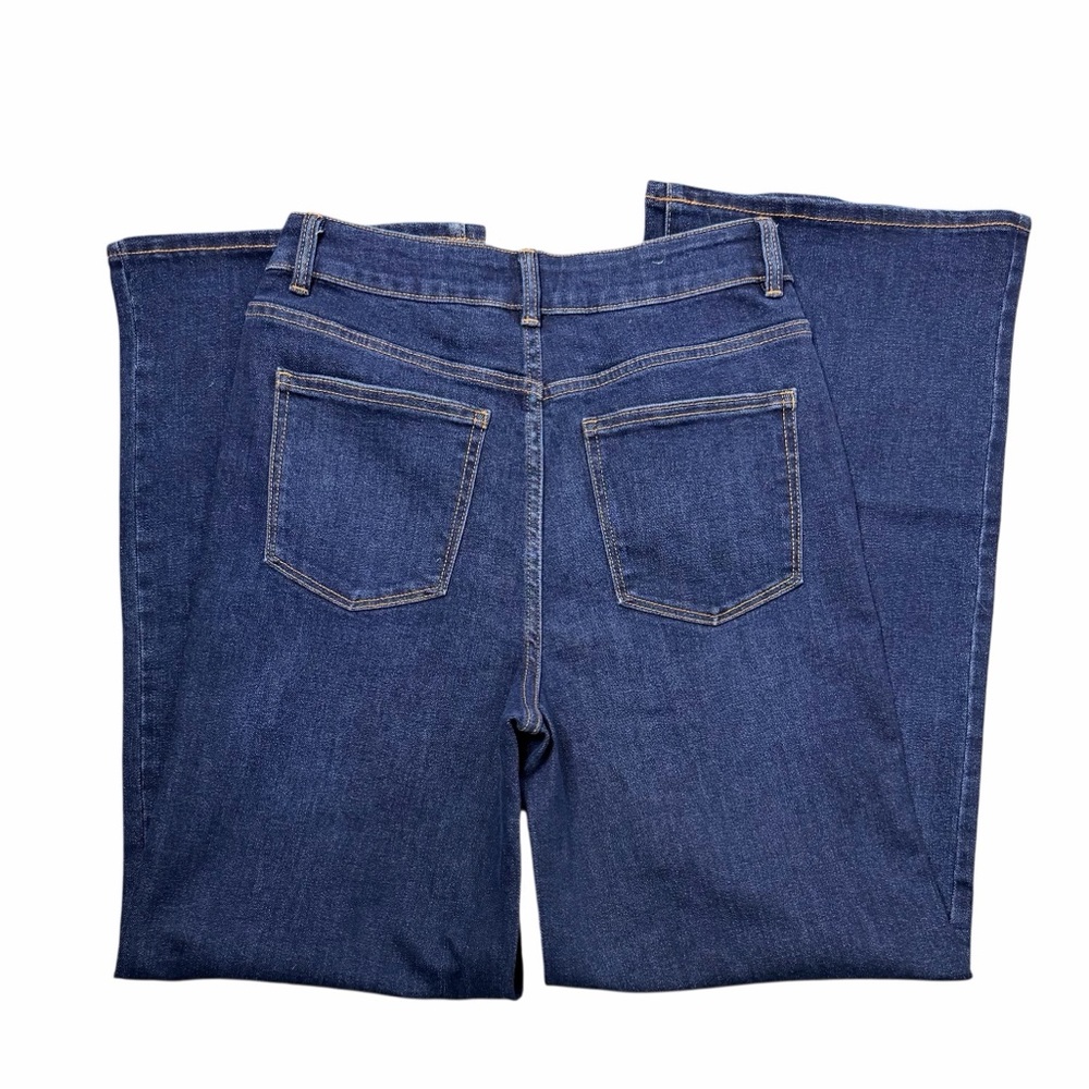 Well Worn High Rise Wide Leg Denim Jeans - Dark Wash. Like new. Size 6/28 - Picture 5 of 7
